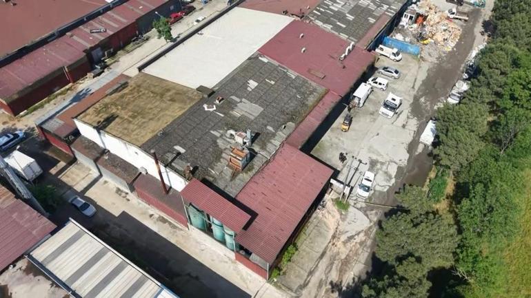 Mermiler tiner ve solvent depolarına isabet etti Polisler hastanelik oldu