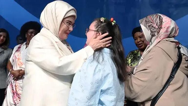 Sıfır Atık Forumu 2026nın açılış konuşmasını Emine Erdoğan yaptı Tarihi bir buluşma