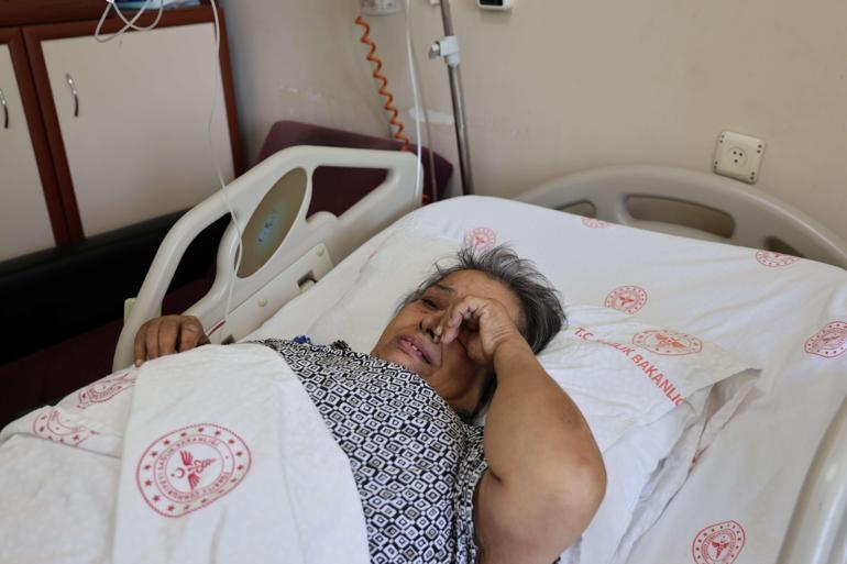 15 yıldır bir çekyatın üzerinde yaşamaya mahkumdu Karnından çıkarılan kitle tam 40 kilo