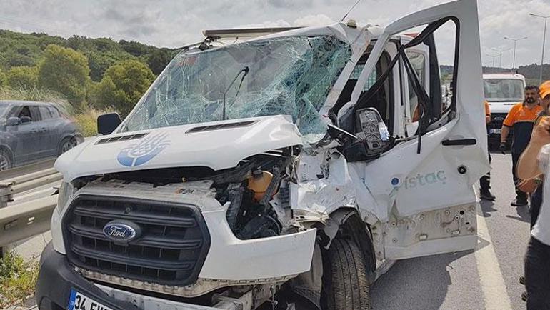 İstanbulda zincirleme kaza Bakım kamyonetine çarpan minibüste 6 yaralı