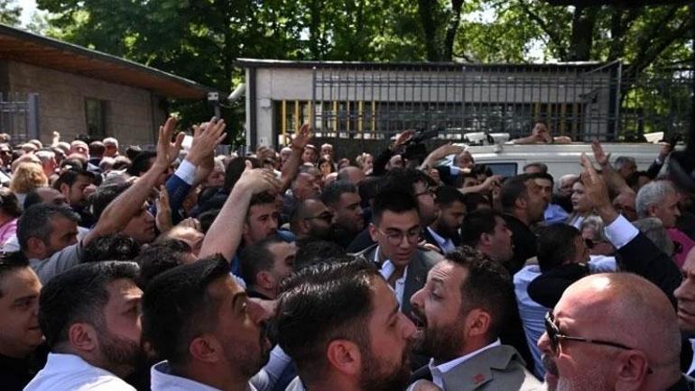 CHP’de kürsü krizi büyüyor Özgür Özel’den Kılıçdaroğlu’na sert çıkış