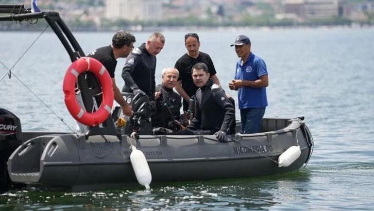 Bakan Kurum İzmit Körfezine tüple daldı
