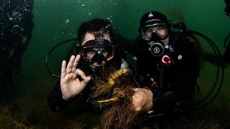 Bakan Kurum İzmit Körfezine tüple daldı