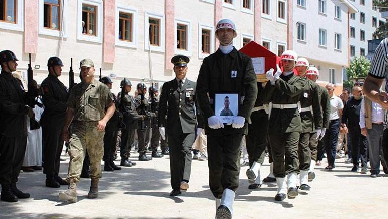 Birliğinde rahatsızlanan 20 yaşındaki piyade er kurtarılamadı