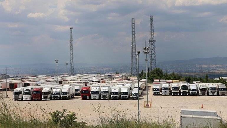 Türkiyenin dört bir yanına taşınıyor 531 TIRın her adımı izleniyor: Kilitler gece yarısı 02.00de açılacak