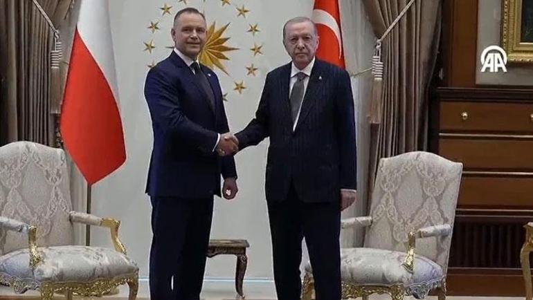 Cumhurbaşkanı Erdoğan, Polonya Cumhurbaşkanı Nawrockiyi resmi törenle karşıladı