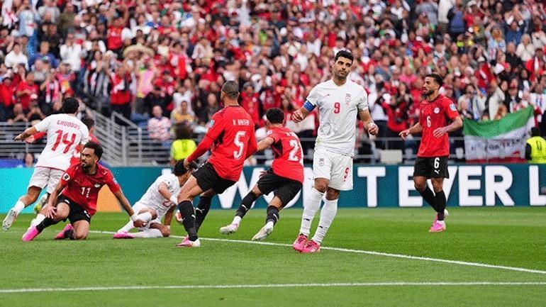 İranlı yıldız Taremi FIFA’ya sert tepki ‘Bu felaket Dünya Kupasını bitirin’