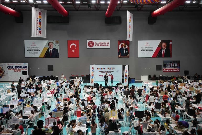 Milli Teknoloji Hamlesinin genç temsilcileri uzay yaşamını tasarlıyor