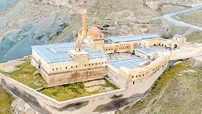 Ağrıda tarih yazacaklar