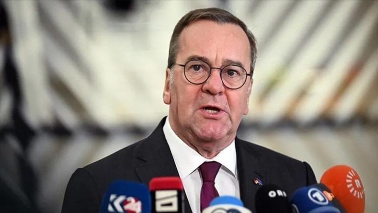Trump NATO’yu hedef tahtasına koydu Almanya’dan cevap gecikmedi