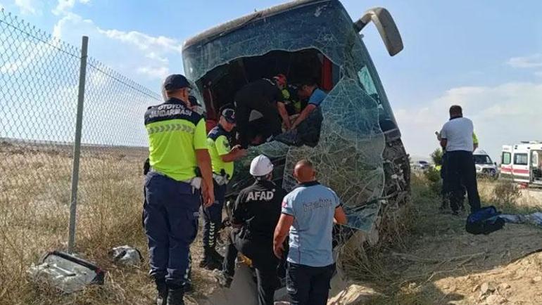 Aksarayda yolcu otobüsü yoldan çıktı Çok sayıda yaralı var