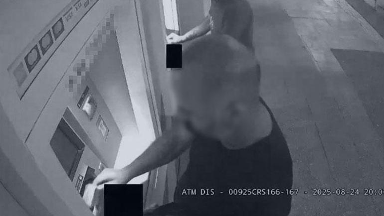 ATMnin iade ettiği 7 bin lirayı cebine koyup uzaklaştı Kendi malıymış gibi götürüyor