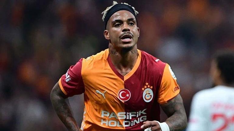 Galatasaraylı yıldız takımda kalıyor İşte yeni maaşı