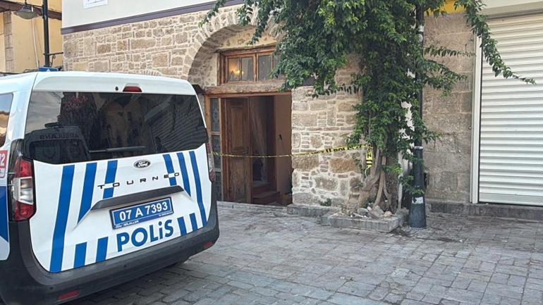 Antalyada gizemli ölüm Rusyadan döndü, Alman sevgilisini ölü buldu