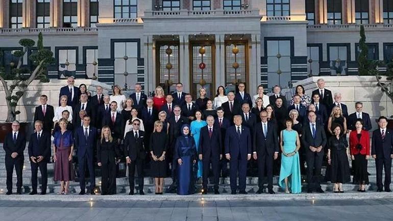 Emine Erdoğan’dan Külliyedeki tarihi gecenin ardından ilk açıklama: Büyük memnuniyet duyduk
