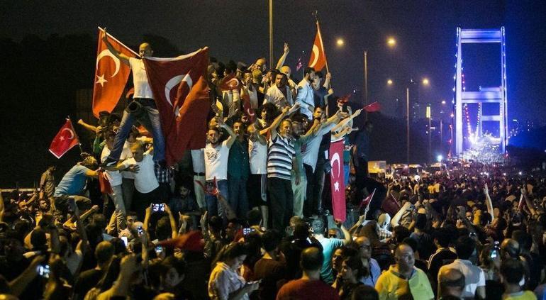 Cumhurbaşkanı Erdoğandan 15 Temmuz’un 10. yılında tarihi mesaj: Her alanda FETÖnün kökünü kazıdık