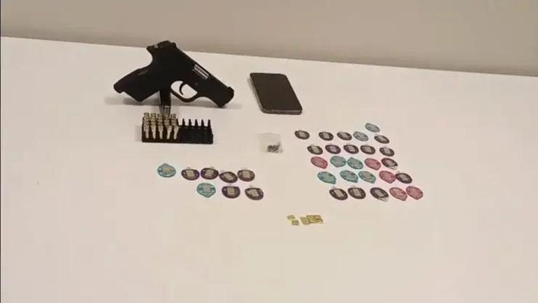 Aynı kuyumcuyu ikinci kez dolandırmaya kalkıştılar Bu kez suçüstü yakalandılar