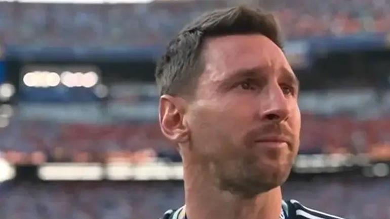 Arjantin finalde kaybetti Messi gözyaşlarına hakim olamadı
