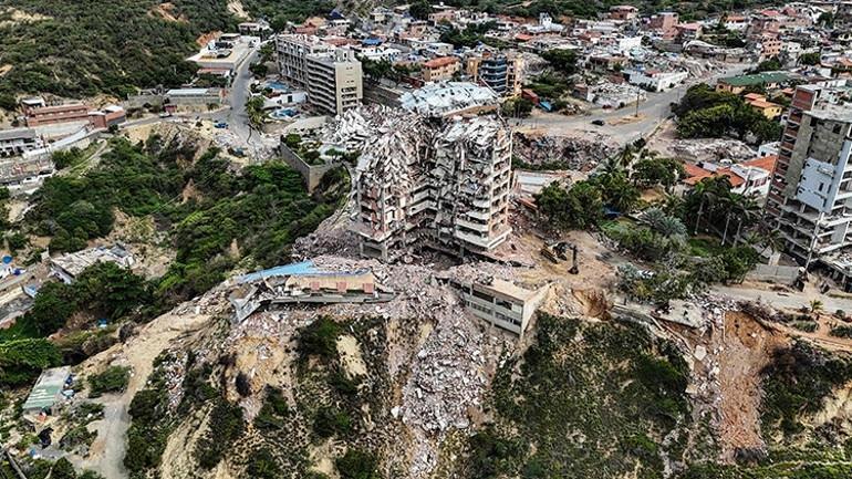 Venezuelada çifte deprem felaketinde bilanço ağırlaşıyor Can kaybı 5 bini aştı