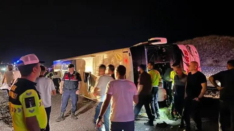 Kırıkkalede feci kaza Yolcu otobüsü şarampole devrildi: 29 yaralı