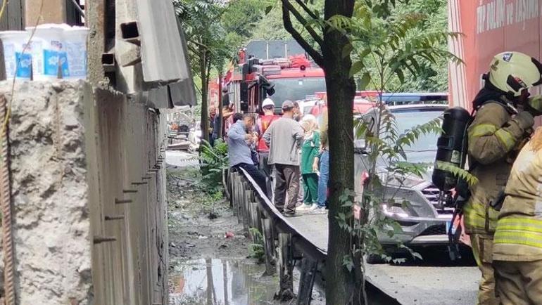 Eyüpsultanda fabrikada kimyasal madde alarmı İşçiler tahliye edildi