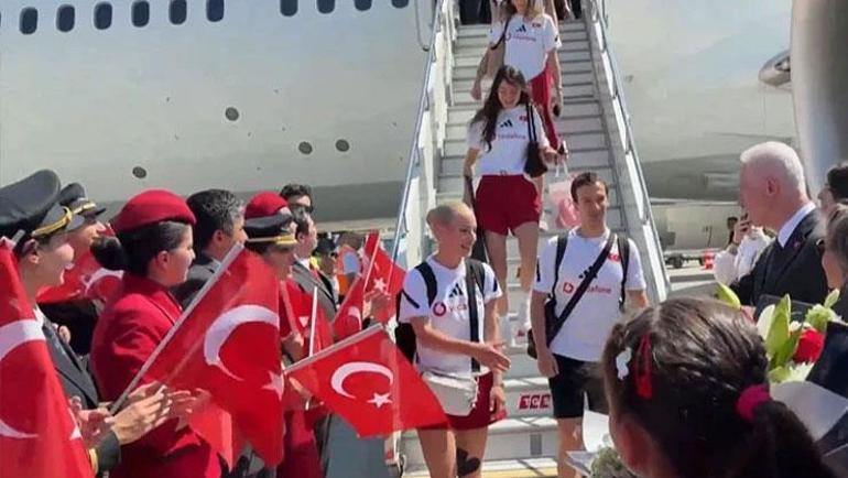 Filenin Sultanları kupayla yurda döndü