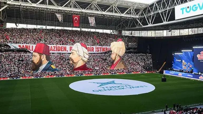 Cumhurbaşkanı Erdoğan, TÜGVA Yaz Okulları Finali programında konuştu Bu milletin evlatlarını kirli emellerine alet edemezler