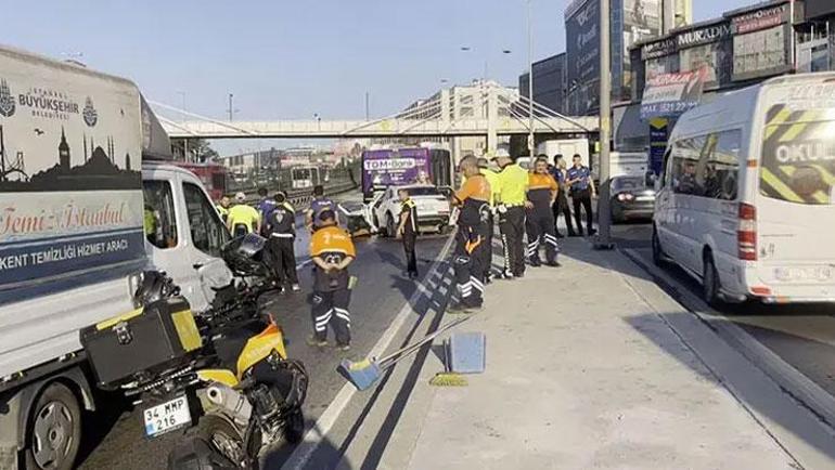 Küçükçekmecede kaza Otomobil, İETT otobüsüne çarptı 3 kişi hayatını kaybetti