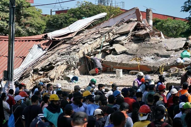 Kolombiya’da deprem felaketi Ölü sayısı 254’e yükseldi