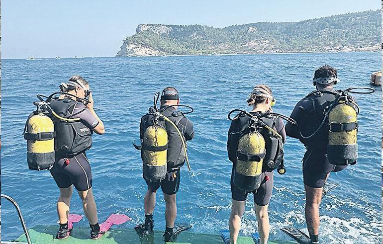 Antalya’nın mavi derinlikleri