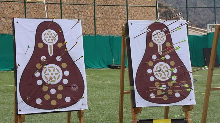 Şampiyonluk için yaylar gerildi Gençler ve Büyükler Açık Hava Puta Türkiye Şampiyonası Amasya’da başladı
