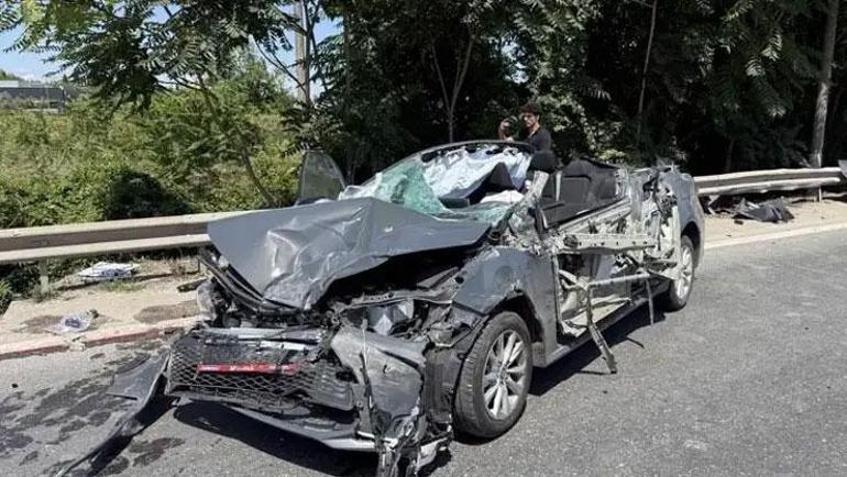 Feci kaza TIRa arkadan çarpan otomobilin tavanı koptu, uzman onbaşı öldü