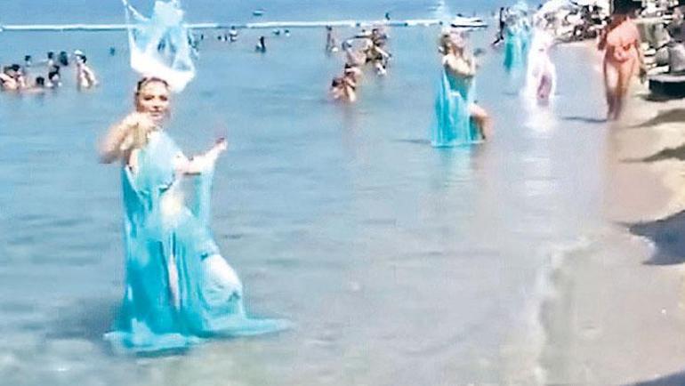Glyfada’yı keşfeden masum turist