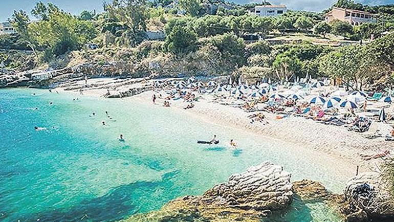 Glyfada’yı keşfeden masum turist