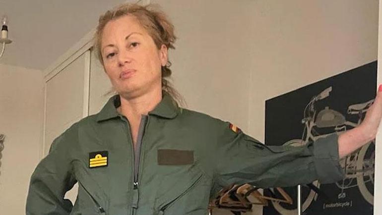 Tinder’da başlayan aşk NATO’yu alarma geçirdi Gizemli Rus kadın ajan mı