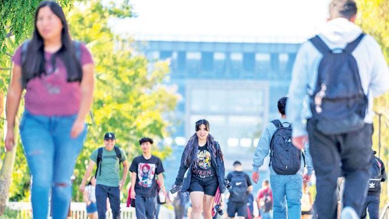 Üniversiteliye 12 burs fırsatı