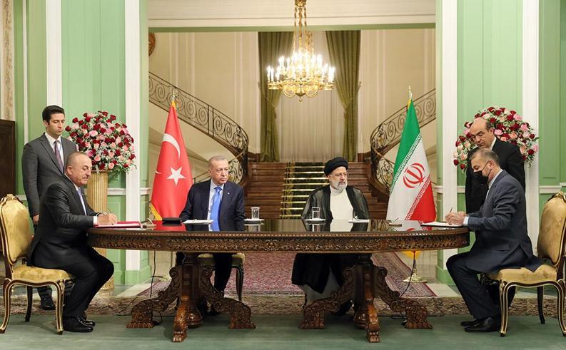Cumhurbaşkanı Erdoğan İranda İki liderden ortak karar: 30 milyar dolarlık ticaret hedefi