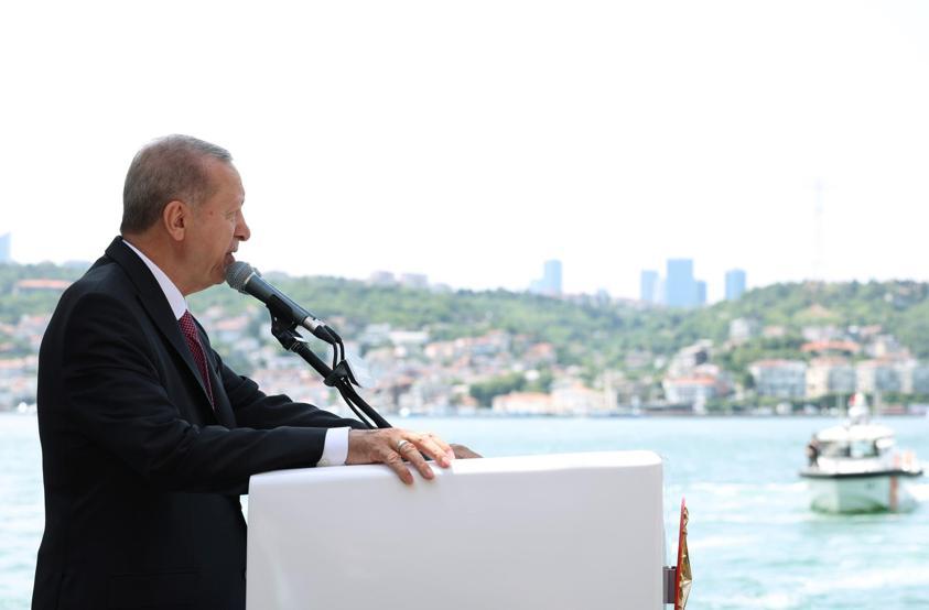 Vaniköy Camii ibadete açıldı Cumhurbaşkanı Erdoğan: İstanbul sevgimizi birileri gibi sadece lafta bırakmıyoruz