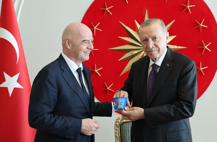 Cumhurbaşkanı Erdoğandan Şampiyonlar Ligi diplomasisi