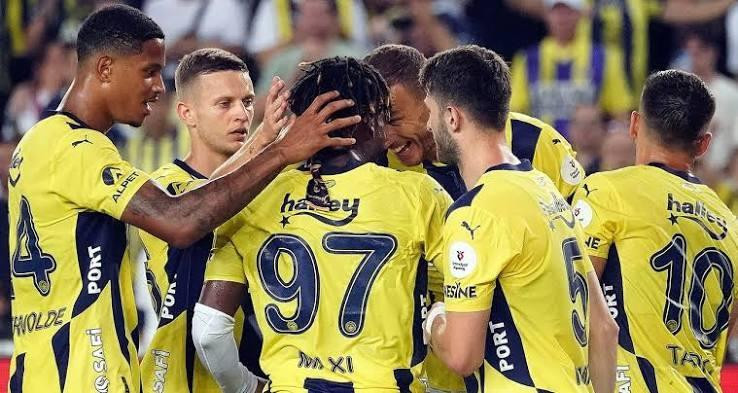 Fenerbahçe, Süper Lig'in 8. haftasında bu akşam 19:00'da Alanyaspor'u konuk ediyor