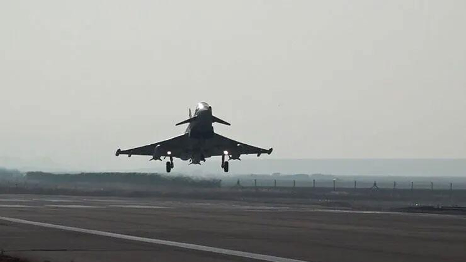 Turkish Pilots Begin Eurofighter Typhoon Flight Training